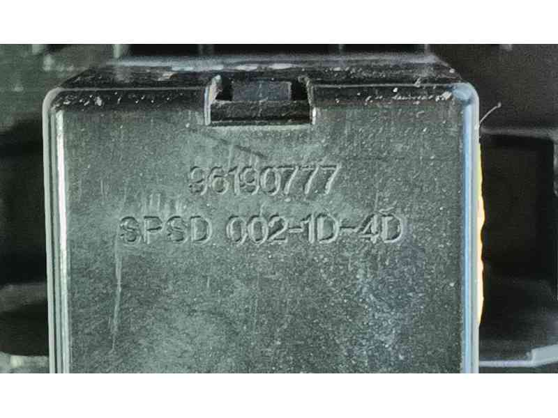 Recambio de mando elevalunas delantero derecho para ssangyong rexton / rexton ii (gab_) 2.9 td referencia OEM IAM 8583008001EAC 