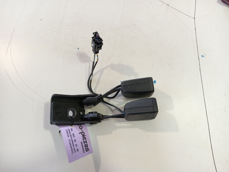 Recambio de enganche cinturon trasero izquierdo para volkswagen id.4 (e21) pro eléctrico referencia OEM IAM   