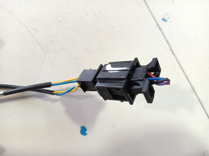 Recambio de enganche cinturon trasero izquierdo para volkswagen id.4 (e21) pro eléctrico referencia OEM IAM   