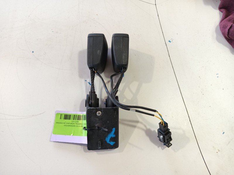 Recambio de enganche cinturon trasero izquierdo para volkswagen id.4 (e21) pro eléctrico referencia OEM IAM   