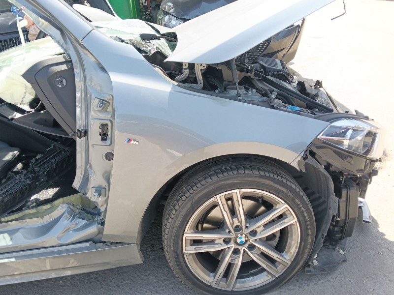 Recambio de aleta delantera derecha para bmw 1 (f40) 118 d referencia OEM IAM   