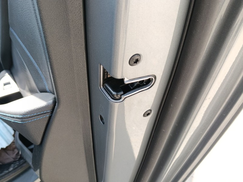 Recambio de cerradura puerta trasera derecha para bmw 1 (f40) 118 d referencia OEM IAM   