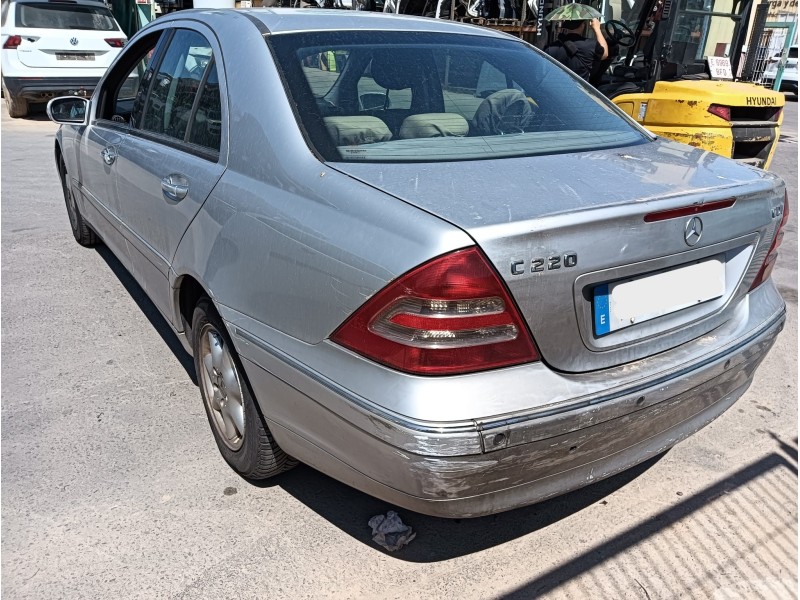 mercedes-benz clase c (w203) del año 2002