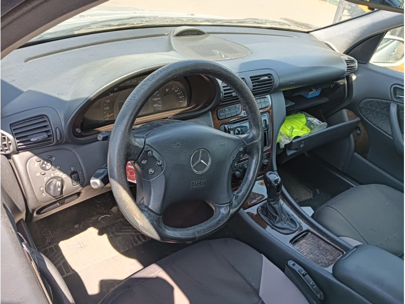 mercedes-benz clase c (w203) del año 2002