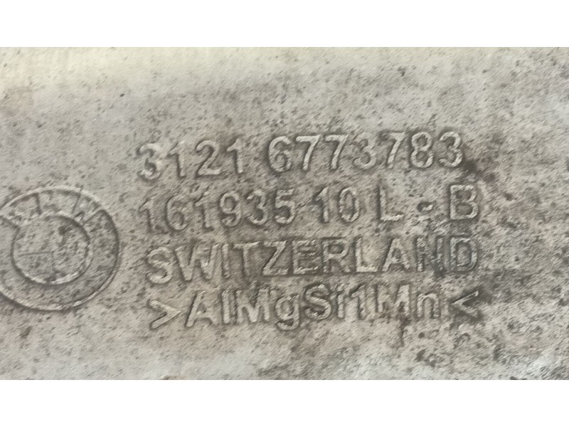 Recambio de mangueta delantera izquierda para bmw x5 (e70) 3.0 d referencia OEM IAM 31216869869  