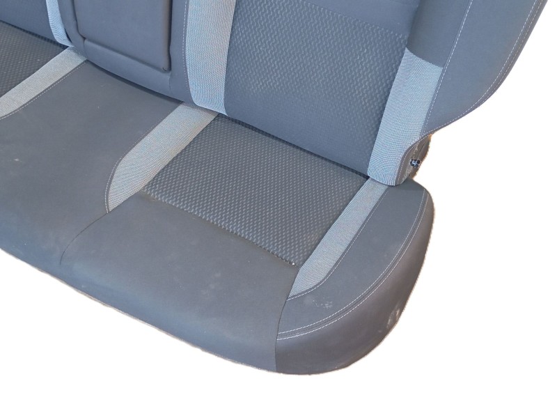 Recambio de asientos traseros para nissan qashqai ii (j11, j11_) 1.3 dig-t referencia OEM IAM   