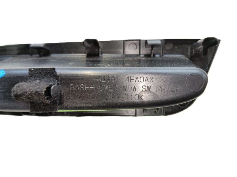 Recambio de mando elevalunas trasero izquierdo para nissan qashqai ii (j11, j11_) 1.3 dig-t referencia OEM IAM   