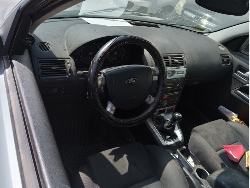 ford mondeo iii sedán (b4y) del año 2004