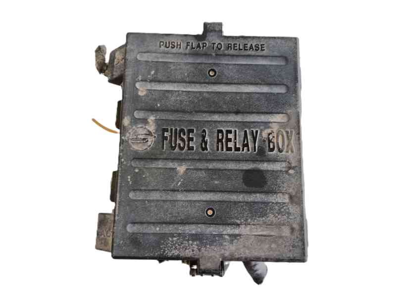 Recambio de caja reles / fusibles para ssangyong rexton / rexton ii (gab_) 2.9 td referencia OEM IAM 8231008010  