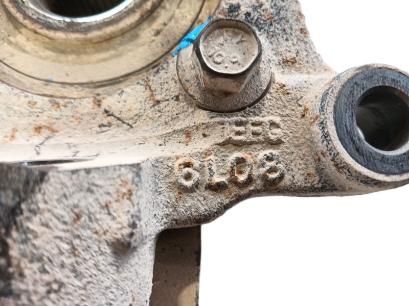 Recambio de mangueta delantera izquierda para chevrolet captiva (c100, c140) 2.0 d 4wd referencia OEM IAM 96626337  