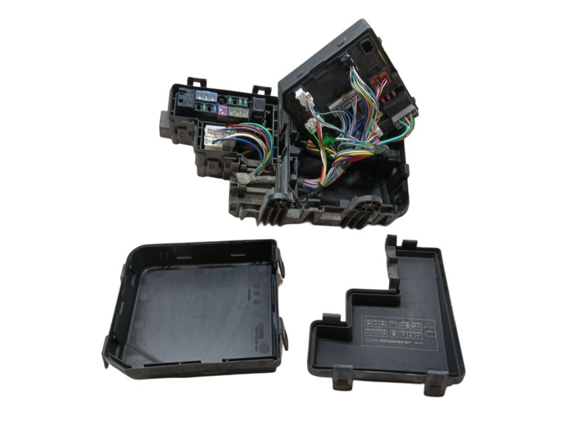 Recambio de caja fusibles delantera para nissan qashqai ii (j11, j11_) 1.3 dig-t referencia OEM IAM   