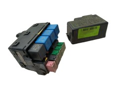 Recambio de caja fusibles delantera para hyundai tucson (jm) 2.0 crdi referencia OEM IAM   