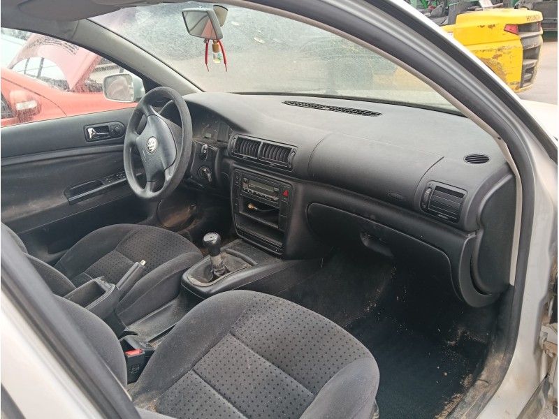 volkswagen passat b5 (3b2) del año 1999