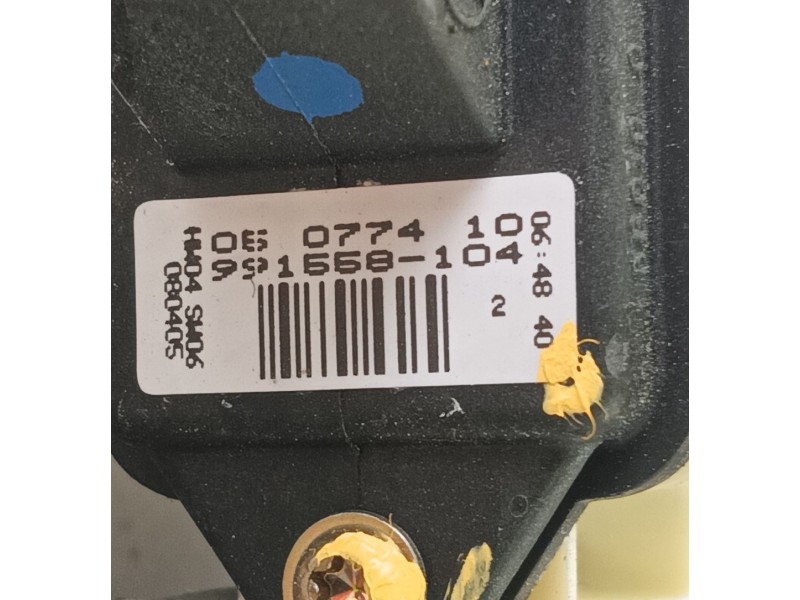 Recambio de elevalunas delantero derecho para toyota corolla (_e12_) 1.4 d (nde120_) referencia OEM IAM 6981002120  