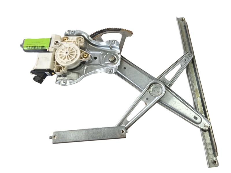 Recambio de elevalunas delantero derecho para toyota corolla (_e12_) 1.4 d (nde120_) referencia OEM IAM 6981002120  