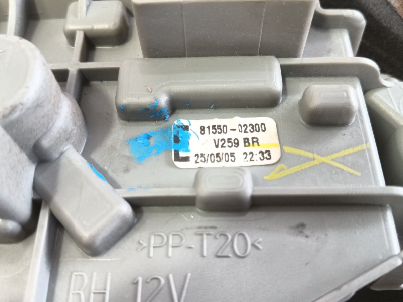 Recambio de piloto trasero derecho para toyota corolla (_e12_) 1.4 d (nde120_) referencia OEM IAM 8155102150 / VERE3282  