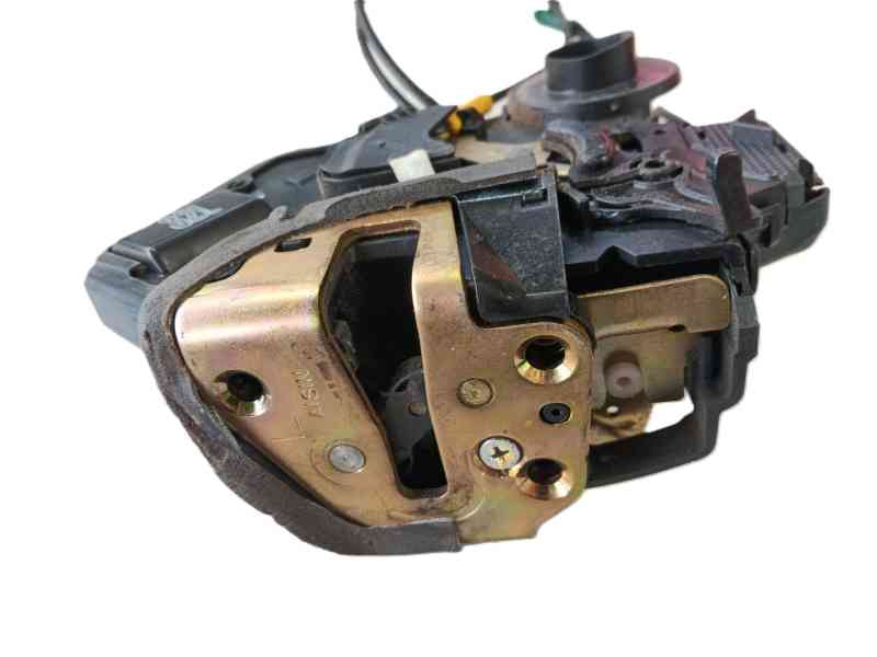 Recambio de cerradura puerta trasera izquierda para toyota corolla (_e12_) 1.4 d (nde120_) referencia OEM IAM 6934002081  