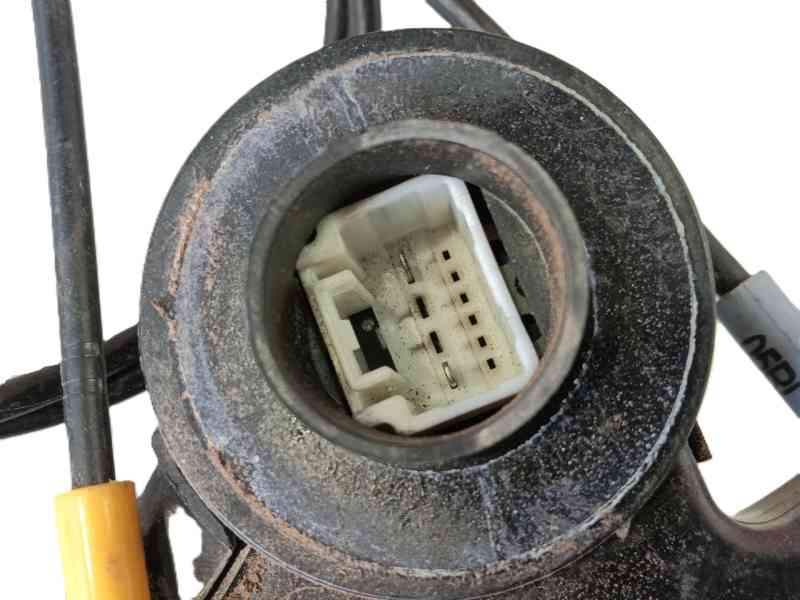 Recambio de cerradura puerta trasera izquierda para toyota corolla (_e12_) 1.4 d (nde120_) referencia OEM IAM 6934002081  
