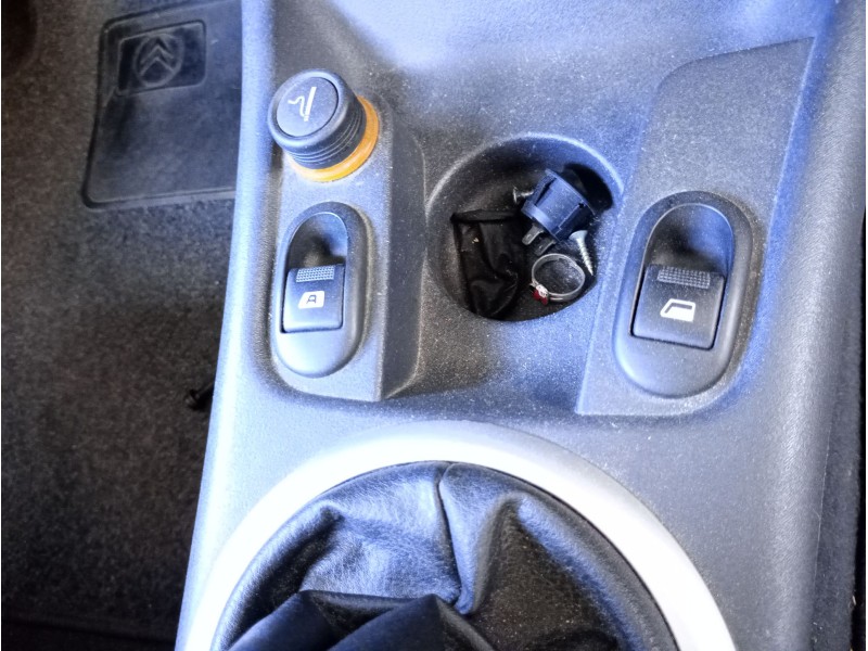 Recambio de mando elevalunas delantero derecho para citroën c2 (jm_) 1.4 hdi referencia OEM IAM 6554L7 96605364XT 