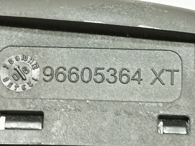 Recambio de mando elevalunas delantero derecho para citroën c2 (jm_) 1.4 hdi referencia OEM IAM 6554L7 96605364XT 