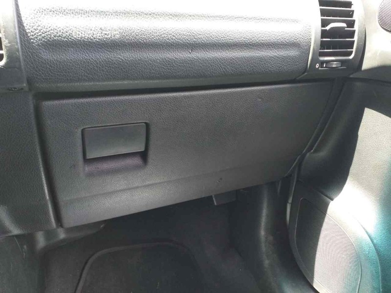 Recambio de guantera para opel zafira a comfort referencia OEM IAM 24455400  