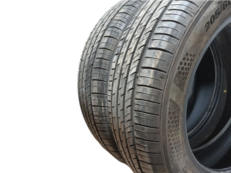 Recambio de neumatico para » otros... modelos referencia OEM IAM 205/60 R16 92H 2 KUMHO