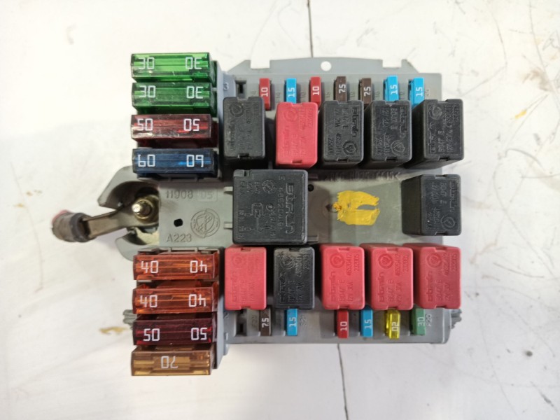 Recambio de caja reles / fusibles para citroën jumper ii furgoneta (244) 2.2 hdi referencia OEM IAM   