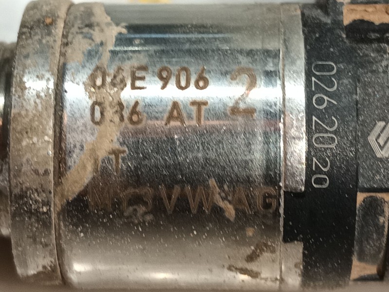 Recambio de inyector para volkswagen t-cross (c11, d31) 1.0 tsi referencia OEM IAM 4E906036AL  