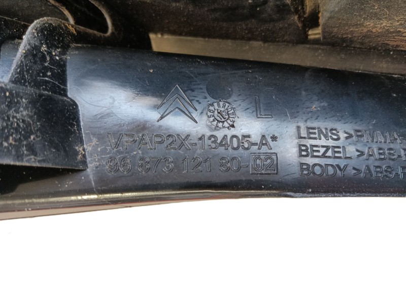 Recambio de piloto trasero izquierdo para citroën c4 ii (nc_) 1.6 hdi 115 referencia OEM IAM 6350KS  