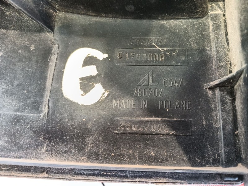 Recambio de piloto trasero derecho para fiat panda / panda classic (169_) 1.2 (169.axb11, 169.axb1a) referencia OEM IAM 00000517