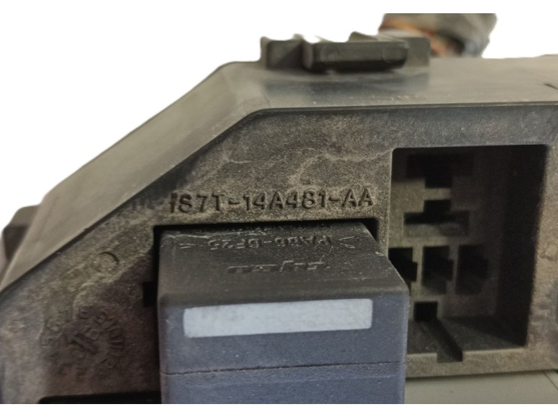 Recambio de caja fusibles delantera para ford mondeo iii (b5y) 2.0 tdci referencia OEM IAM   