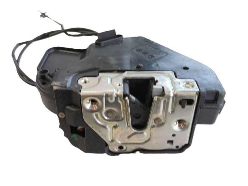 Recambio de cerradura puerta trasera derecha para mercedes-benz clase c (w203) c 220 cdi (203.006) referencia OEM IAM 2037300235
