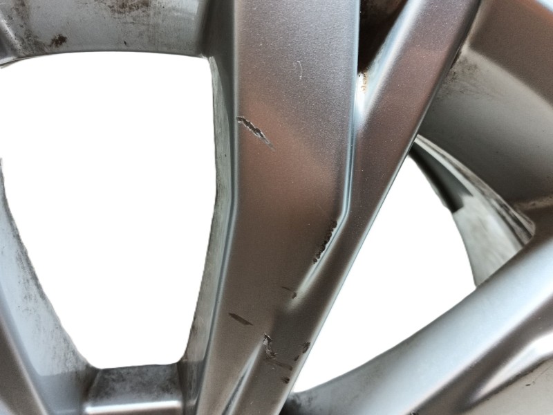 Recambio de llanta para volkswagen tiguan (ad1, ax1) 1.4 tsi referencia OEM IAM 17 PULGADAS  