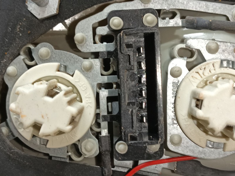 Recambio de piloto trasero izquierdo para bmw x5 (e70) 3.0 d referencia OEM IAM 63217200817  