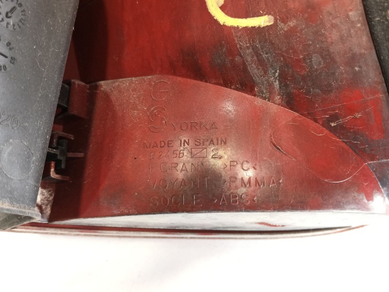 Recambio de piloto trasero izquierdo para renault modus / grand modus (f/jp0_) 1.4 (jp01, jp0j) referencia OEM IAM 8200538786  