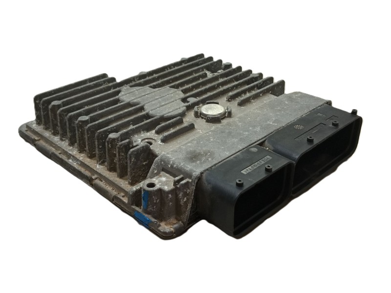 Recambio de centralita motor uce para volkswagen golf vi (5k1) 1.6 tdi referencia OEM IAM   