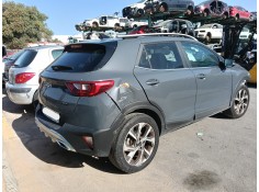 kia stonic (yb) del año 2023 2