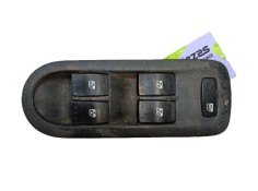 Recambio de mando elevalunas delantero izquierdo para renault megane ii sedán (lm0/1_) 1.6 referencia OEM IAM 8200315033  