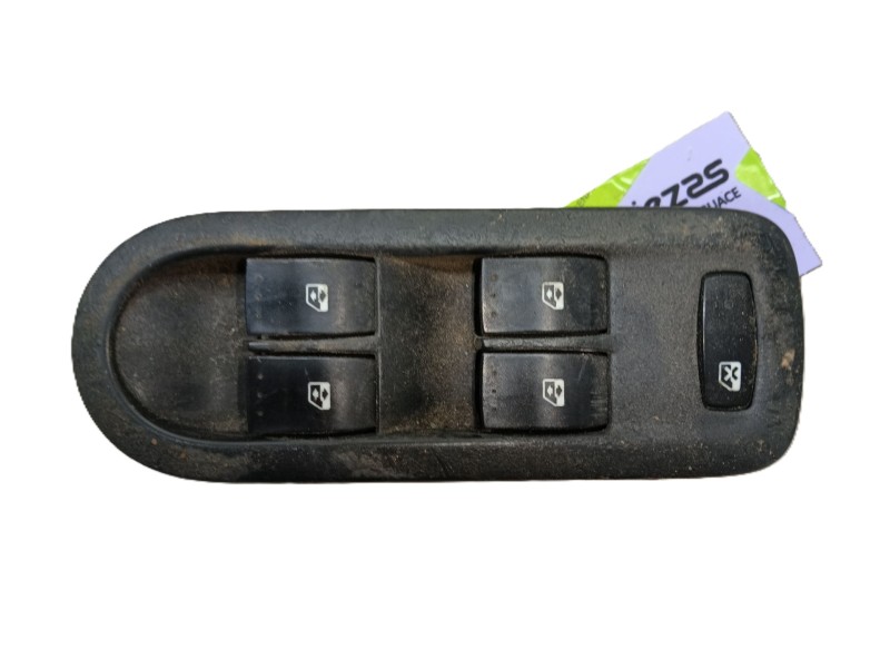 Recambio de mando elevalunas delantero izquierdo para renault megane ii sedán (lm0/1_) 1.6 referencia OEM IAM 8200315033  