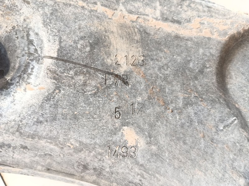 Recambio de brazo suspension inferior delantero derecho para peugeot 2008 ii (ud_, us_, uy_, uj_, ur_, uc_) 1.2 puretech 130 ref