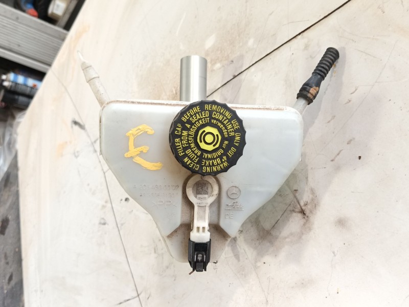 Recambio de bomba freno para mercedes-benz clase c (w205) c 180 bluetec / d (205.036) referencia OEM IAM A2054300001  