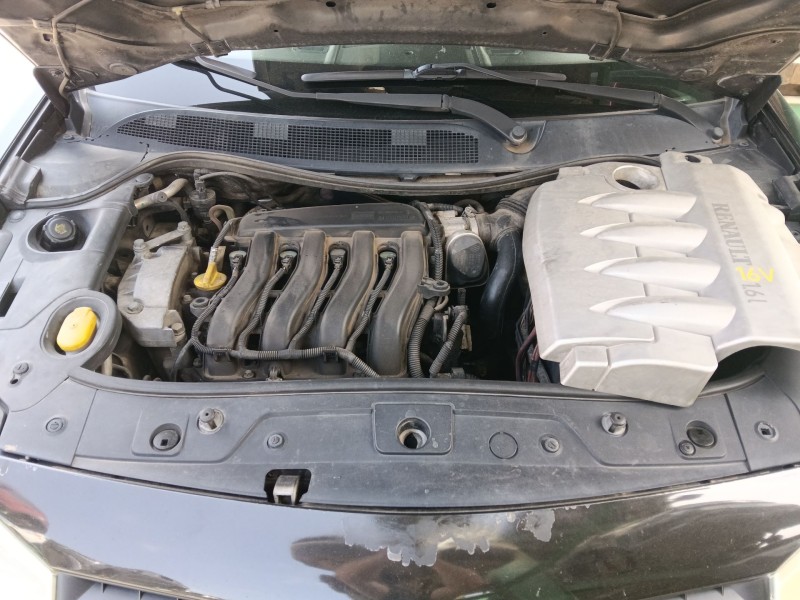 Recambio de despiece motor para renault megane ii (bm0/1_, cm0/1_) 1.6 16v (bm0c, cm0c) referencia OEM IAM   