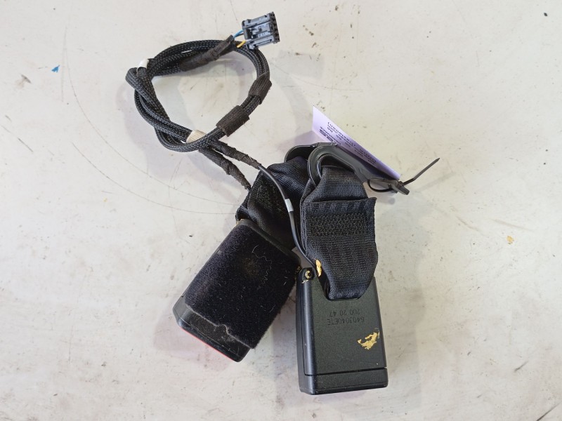 Recambio de enganche cinturon trasero derecho para opel corsa f (p2jo) corsa-e (68) referencia OEM IAM   