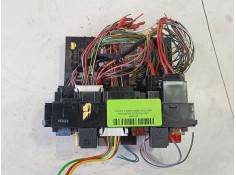 Recambio de caja fusibles delantera para mercedes-benz clase c (w203) c 220 cdi (203.006) referencia OEM IAM   