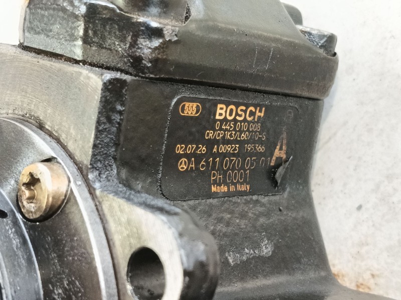 Recambio de bomba combustible para mercedes-benz clase c (w203) c 220 cdi (203.006) referencia OEM IAM 6110900350  