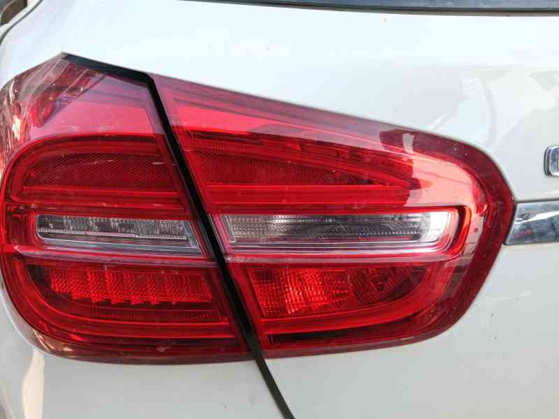 Recambio de piloto trasero izquierdo interior para mercedes-benz clase gla (x156) gla 220 d (156.903) referencia OEM IAM 1569061