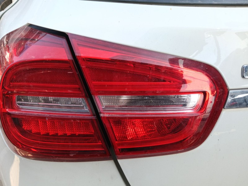 Recambio de piloto trasero izquierdo interior para mercedes-benz clase gla (x156) gla 220 d (156.903) referencia OEM IAM 1569061