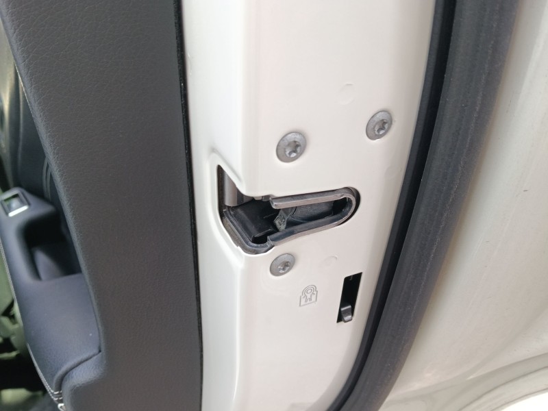 Recambio de cerradura puerta trasera derecha para mercedes-benz clase gla (x156) gla 220 d (156.903) referencia OEM IAM 20473028