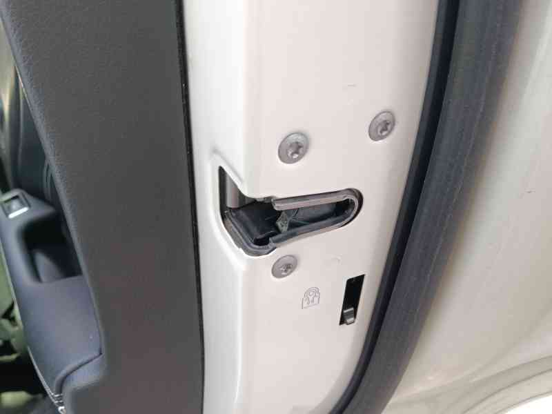 Recambio de cerradura puerta trasera derecha para mercedes-benz clase gla (x156) gla 220 d (156.903) referencia OEM IAM 20473028