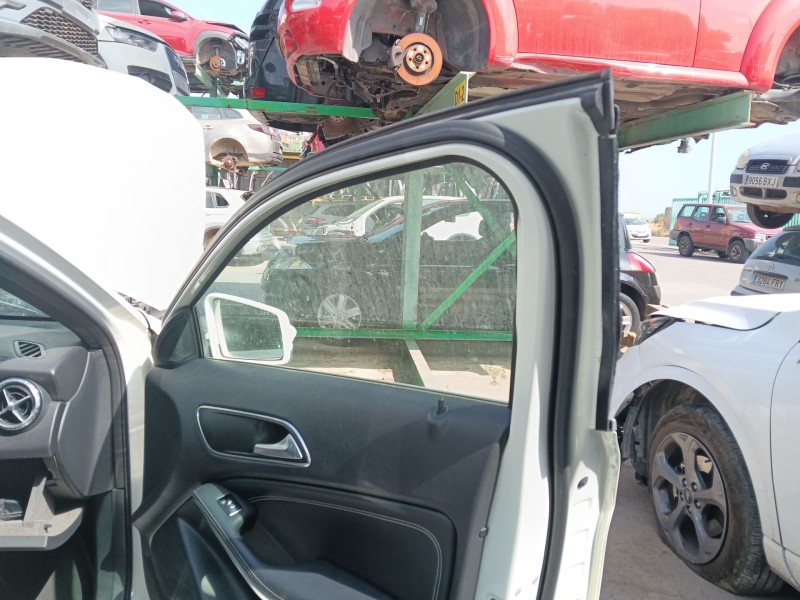 Recambio de elevalunas delantero derecho para mercedes-benz clase gla (x156) gla 220 d (156.903) referencia OEM IAM 1767206600  
